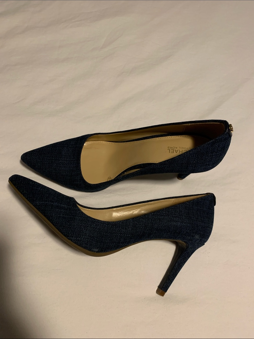 MICHAEL Michael Kors Dark Denim Pointed-Toe Kitten Heel Pumps size 8 NEW